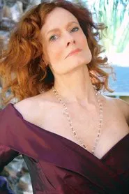 Photo of Diane Salinger as Vivien Cooper Isaacs