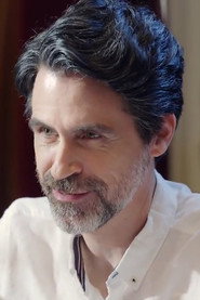 Photo of Patrick Alleyn as James Kallas