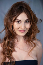Photo of Viviana Santos as Juliana