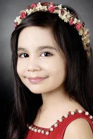 Photo of Nikole Barajas as Fer