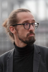 Photo of Usul as Le polémiste radio
