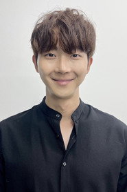 Photo of Min Jae-wan as Moon-sung