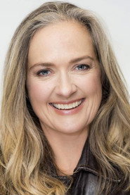 Photo of Elisabeth Easther as Miss Pomeroy
