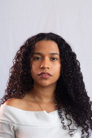 Photo of Raquel Queiroz as Luísa