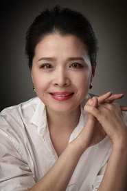 Photo of Yijuan Su as Big Sister Hong