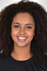 Photo of Vitória Valentin as Bárbara