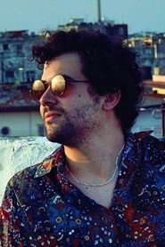Photo of José Luis Aparicio as MC de La Ballena Blanca