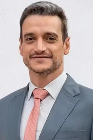 Photo of Tiago Scheuer as Self - Host