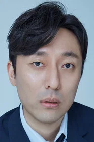 Photo of Hwang Moo-young as Ju-ho