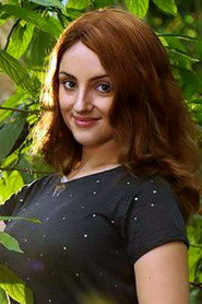 Photo of Paris Laxmi as Elen Richard