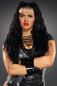 Photo of Stephanie De Landre as Steph De Lander