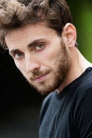 Photo of Luca Paniconi as Enzo