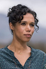 Photo of Vinette Robinson as Amanda
