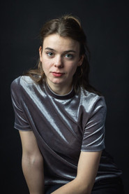 Photo of Mária Szaplonczay as Zoé