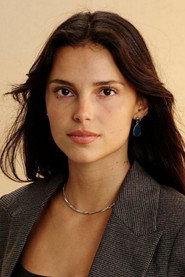 Photo of Inde Navarrette as Nikki Freeman