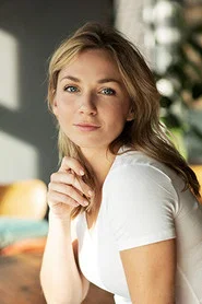 Photo of Jil Funke as Sara