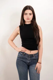 Photo of Adriana Hormigos as Belén