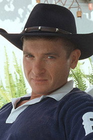 Photo of Andrew Lennox