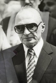 Photo of Dan Deșliu as Erbasu