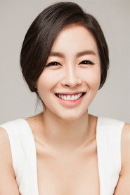 Photo of Han Soo-a as Han Seo-ha