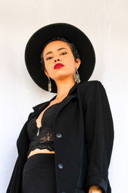 Photo of Maria Vitória Resende as Cliente A