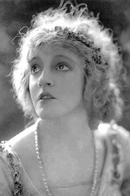 Photo of Gladys Valerie as Maggie Duncan