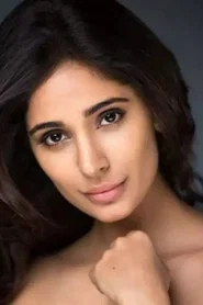 Photo of Alankrita Sahai as Rashi Khurana