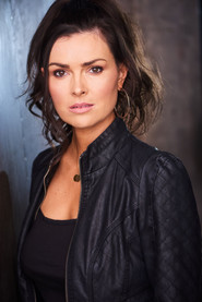 Photo of Heidi-Marie Ferren as Dr. Amira