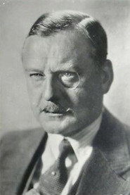 Photo of Ralph Arthur Roberts as Ludwig Hornemann
