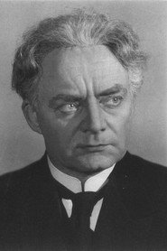 Photo of Oswald Glazunov as Chief Korney Yakovlev