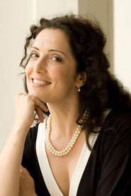 Photo of Alexandra Reinprecht as Violante Onesti