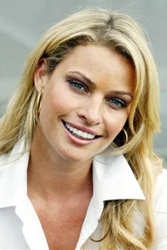 Photo of Kristy Hinze as Katherine Arena
