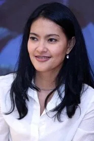 Photo of Lola Amaria as Tinung/Siti Noerhajati