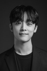 Photo of Yoon Kyung-ho as Myeong-joon