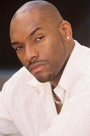 Photo of Kiyano La'vin as Adrian Banks
