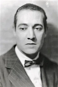 Photo of Elliott Dexter as Austin Farrol