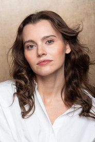 Photo of Madison Graves as Danielle
