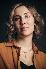 Photo of Carmen Maher as Emma