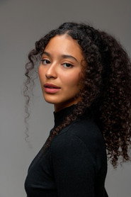 Photo of Rafaela Viana as Ana