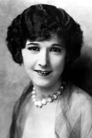 Photo of Wanda Wiley as Betty Arnold