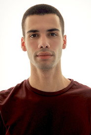 Photo of Pedro Tavares as Simão