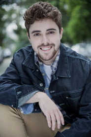 Photo of Matheus Paiva as Vitor