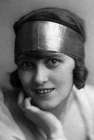 Photo of Lo Bergner as Betka