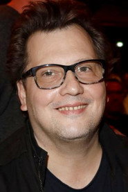 Photo of Sacha Goëller as Self - Début de soirée