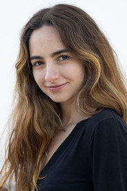 Photo of Catarina Coelho as Isabel