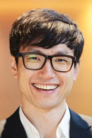 Photo of Lee Myung-haeng as Section Head