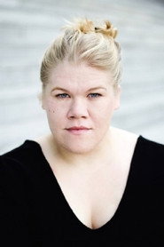 Photo of Gisa Flake as Polizistin