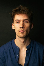 Photo of Jordan Dawson as Linus