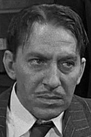 Photo of Thayer Roberts as Captain James J. Kelso
