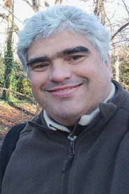 Photo of Edil Bilhalva as Pai